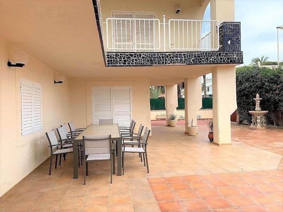 אוריהואלה Luxury Villa 20Mts Far From The Sea מראה חיצוני תמונה